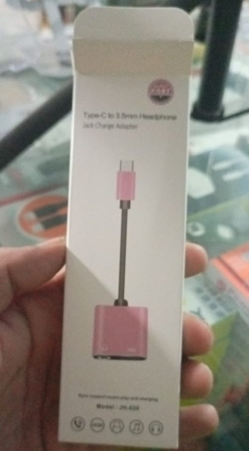 SUPEN FAST Type C To 3.5mm Headphone Jack Charge Adapter Durable Quality Easy Connectivity
