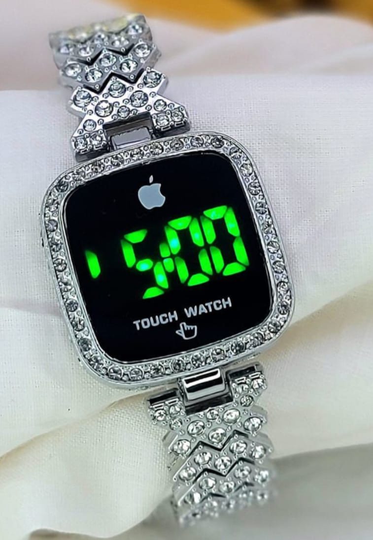 Ladies Square Dial Digital Watch Stylish Design Clear Display Comfortable Strap Easy To Use Reliable Performance Perfect For Daily Wear 